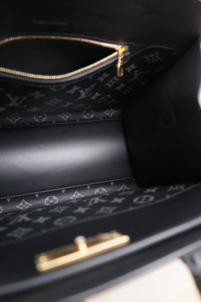 Louis Vuitton steamer Top Handle Bag Medium Black with Gold-Tone Hardware Calfskin Microchip Edition · Shoulder Strap · 31.5 × 15 × 27.5 cm — detail view 18 of 18