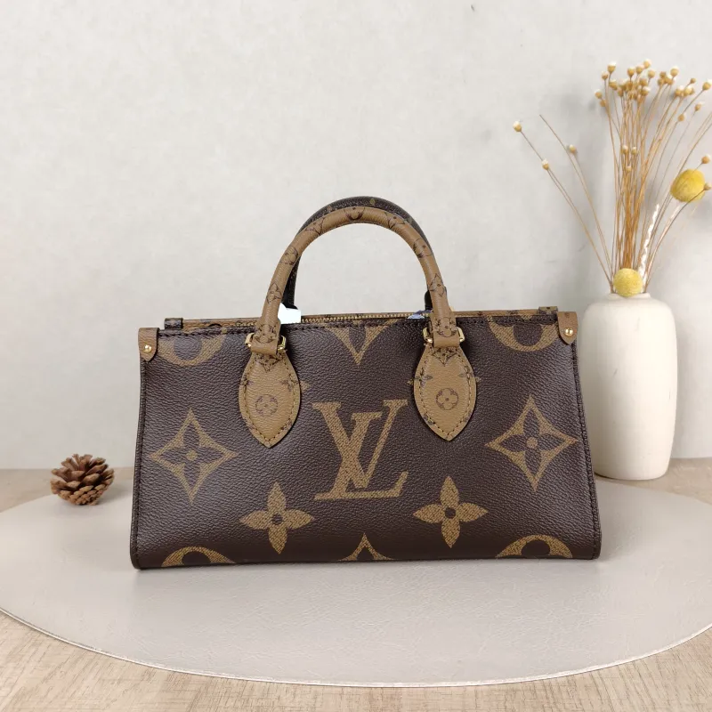 Louis Vuitton Crossbody Bag Onthego East West Two Straps Monogram PVC Small25 × 10 × 13 cm