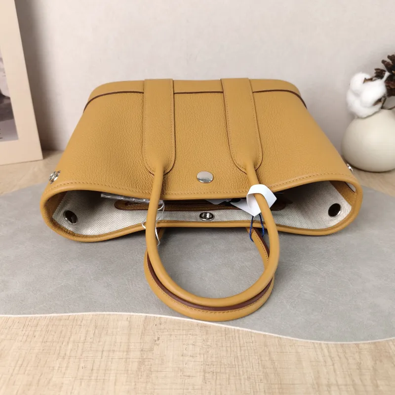 Hermès Top Handle Bag Neo Garden 23 Mini 2S Negonda Calfskin Mini 23 × 10 × 16 cm G — detail view 1 of 12