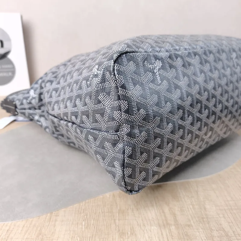 GOYARD Shoulder Bag Boheme Hobo​ Grey ine Canvas Small 43 × 14 × 27 cm — detail view 8 of 14
