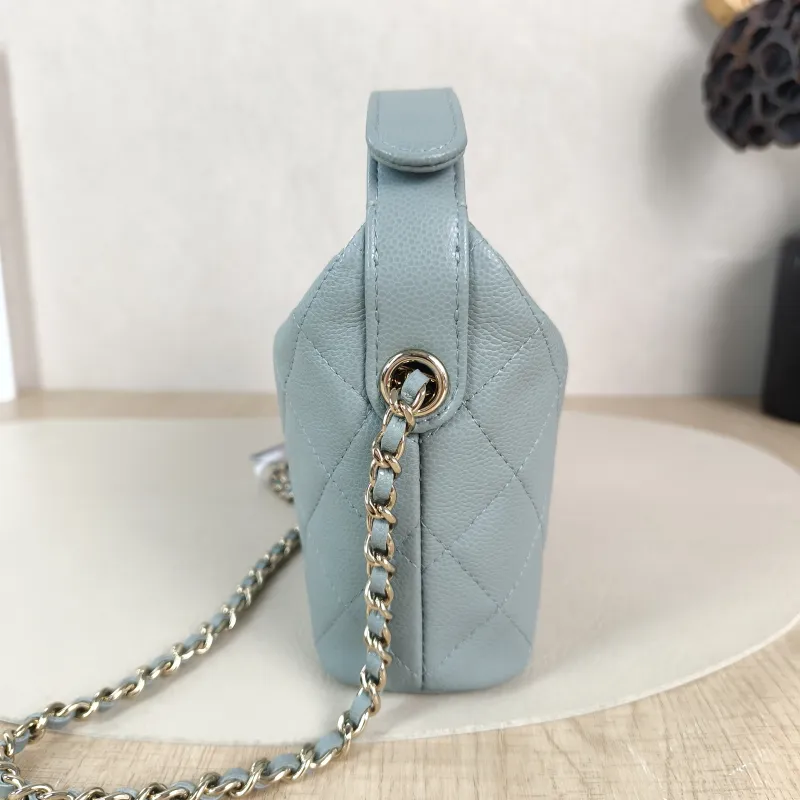 Chanel Crossbody Bag Crossbody Bag Blue Grained Calfskin One Size 21.5 × 7.5 × 19 cm — detail view 6 of 12