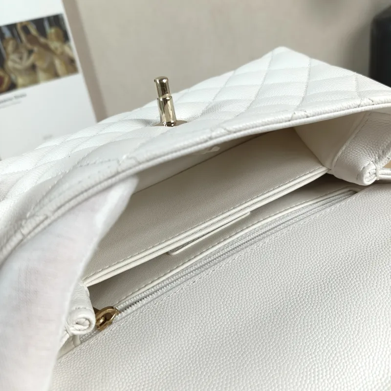 Chanel Top Handle Bag Coco Handle​White Grained Calfskin Small24 × 10 × 14 cm — detail view 5 of 14