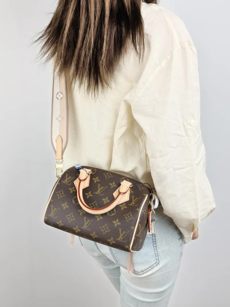 Louis Vuitton Crossbody Bag Speedy20 Shoulder Strap PVC Small 20.5 × 12 × 13.5 cm — on-model view 1 of 2
