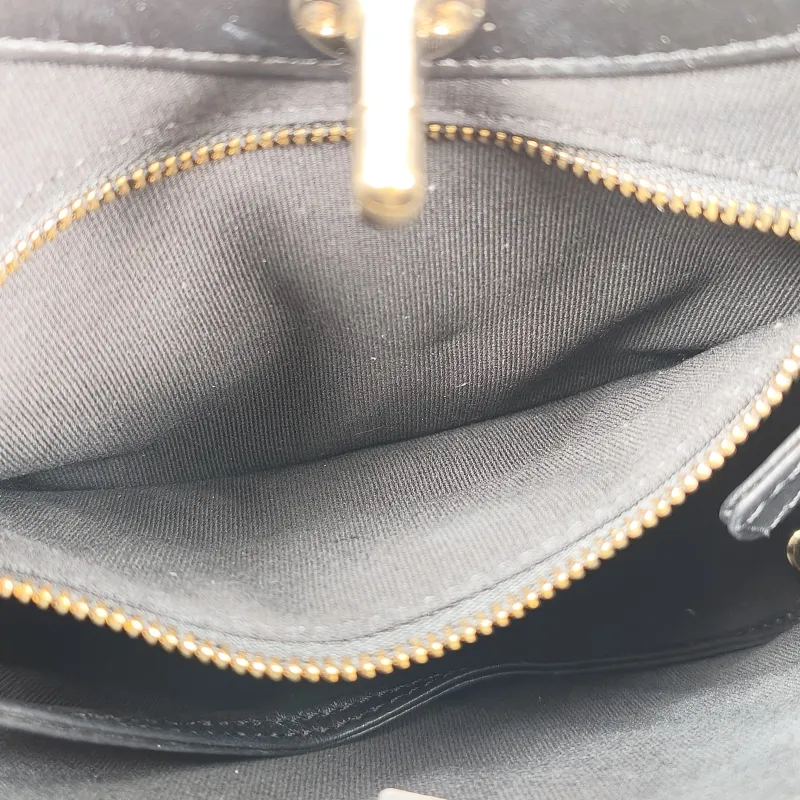 Chanel Crossbody Bag31Bag Black Waxed Leathermini23 × 5.5 × 22 cm — detail view 10 of 12