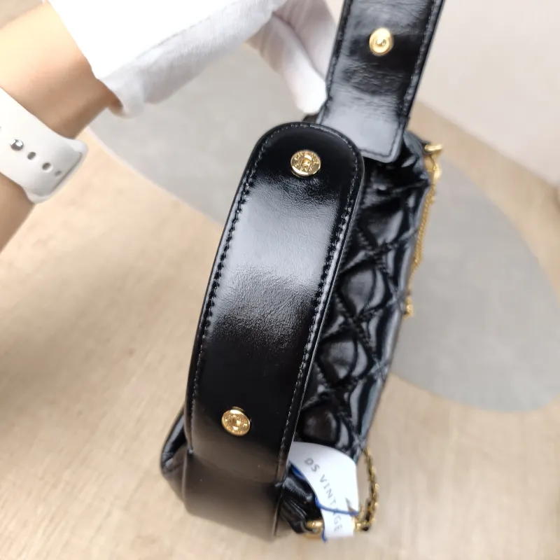 Chanel Top Handle Bag Black Calfskin One Size 19 × 4 × 11 cm — detail view 8 of 12