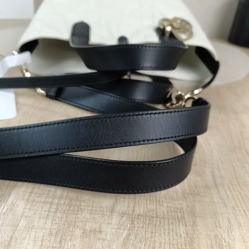 DIOR Top Handle Bag TOUJOURS Edition Calfskin Small18.5 × 12 × 18.5 cm — detail view 3 of 13