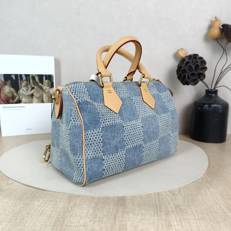 Louis Vuitton Crossbody Bag Speedy25 Medium 25 × 15 × 19 cm — cover view 5 of 6