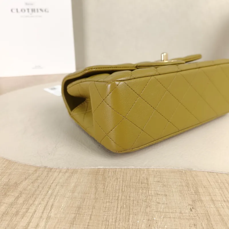 Chanel Crossbody Bag mini Yellow Lambskin mini20 × 6 × 12 cm — detail view 13 of 15