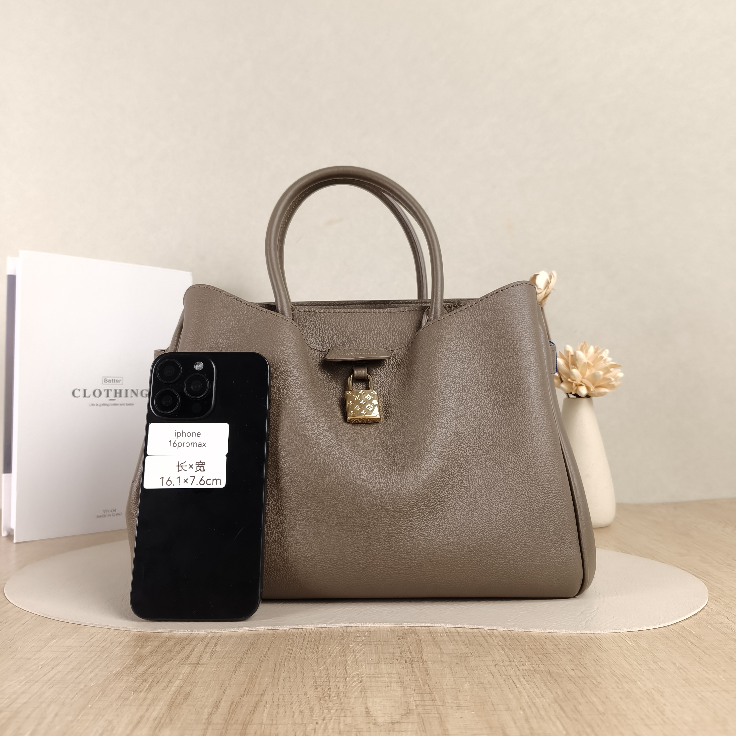 Louis Vuitton Shoulder Bag Vendome Tote Bag Calfskin Small28.5 × 14.5 × 22 cm — cover view 4 of 5