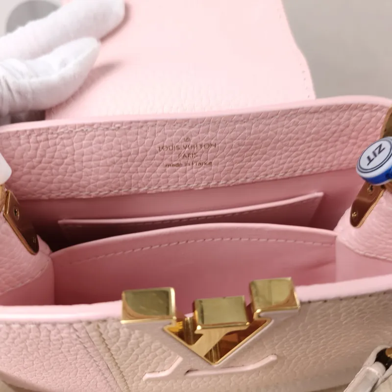 Louis Vuitton Crossbody Bag Capucines Pink Colorblock Calfskin · mini21 × 8 × 14 cm — detail view 9 of 13