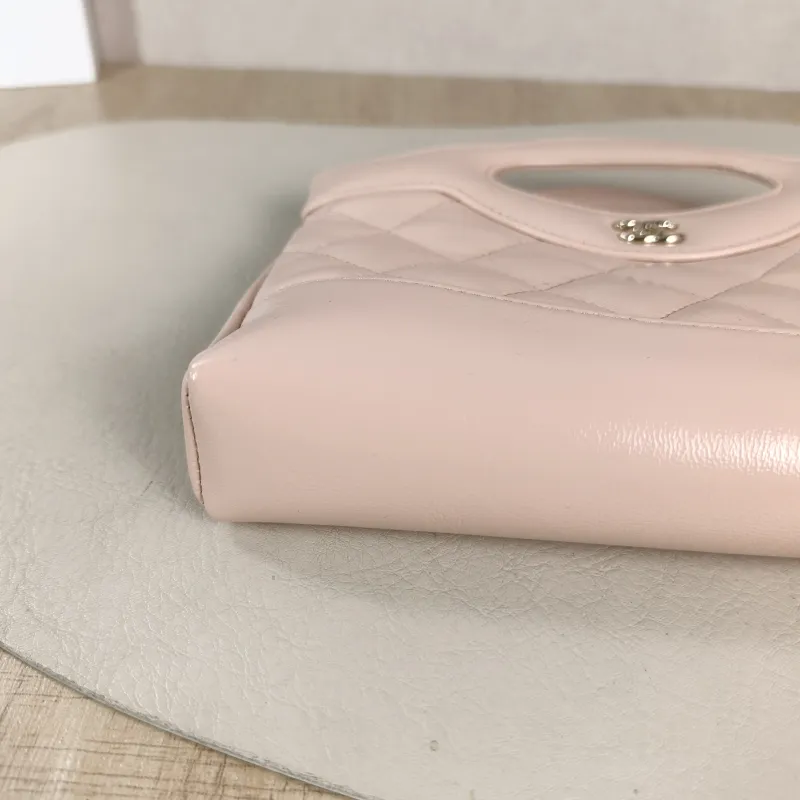 Chanel Crossbody Bag 31Bag Pink nano 20.5 × 3.5 × 17 cm — detail view 8 of 11