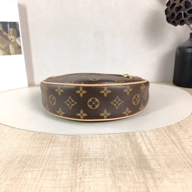 Louis Vuitton Crossbody Bag Loop Monogram PVC Small 23 × 6 × 13 cm — cover view 3 of 6