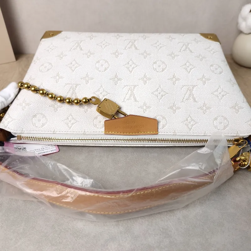 Louis Vuitton Crossbody Bag Bobo Trunk White PVC One Size 32 × 9.5 × 19 cm — detail view 10 of 13