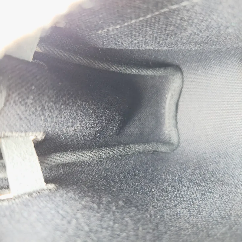 Hermès Crossbody Bag Herbag Zip 2089Black Calfskin，Canvasmini20.5 × 7 × 16.5 cm — detail view 10 of 15