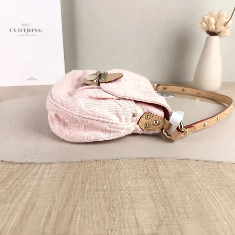 Louis Vuitton Shoulder Bag Sunset Pink 27 × 3 × 18 cm — detail view 5 of 12