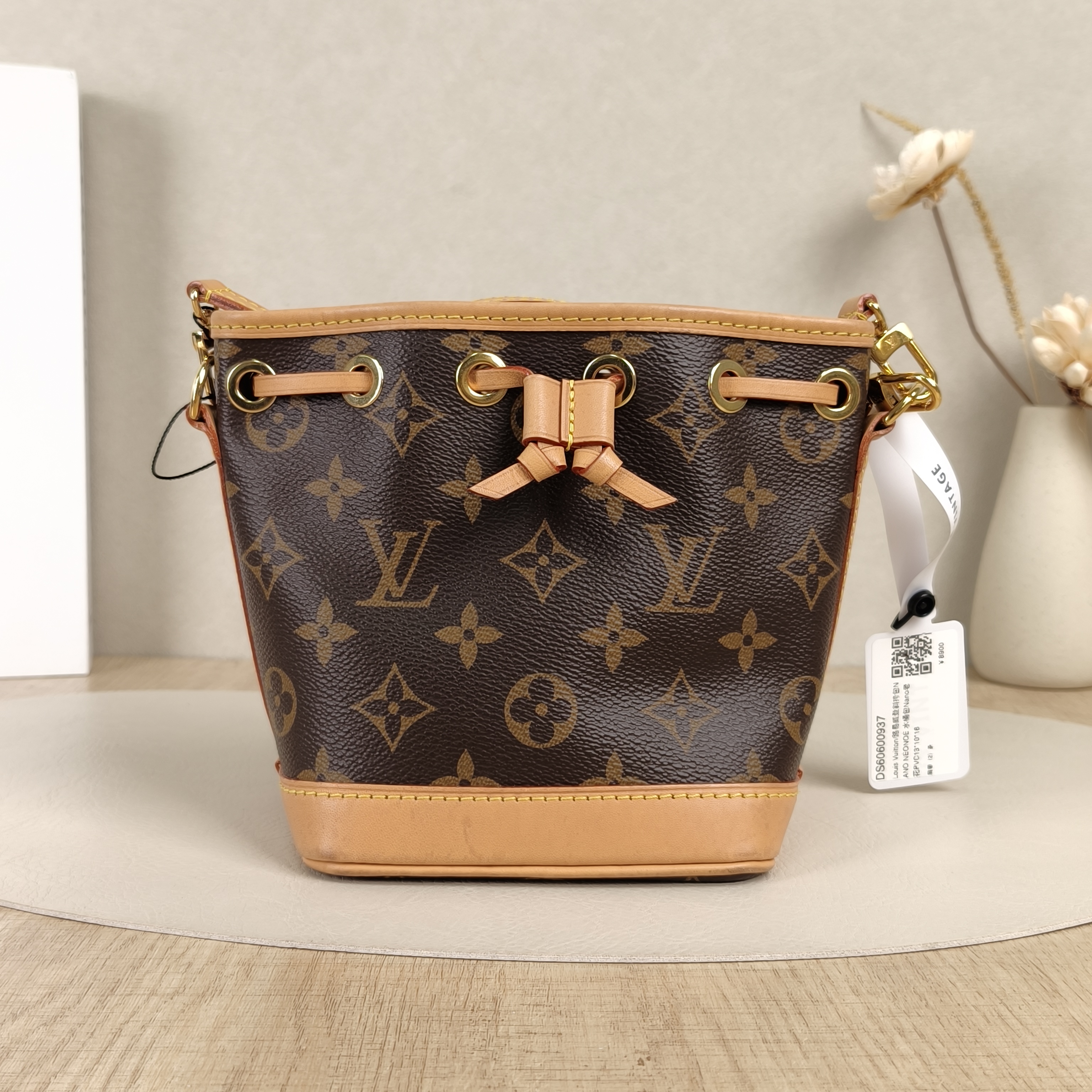 Louis Vuitton Crossbody Bag NANO NÉONOÉ Bucket Bag Nano Monogram PV Cnano13 × 10 × 16 cm
