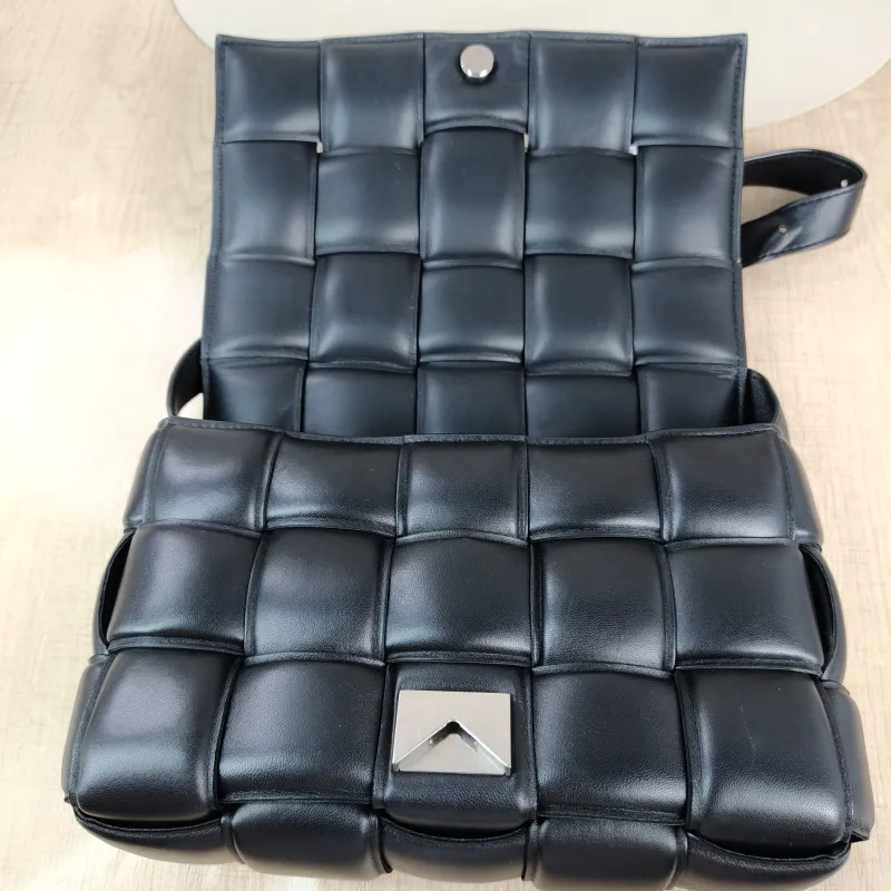 Bottega Veneta Crossbody Bag Padded Cassette Woven Black Lambskin Medium 26 × 8 × 18 cm — detail view 9 of 11