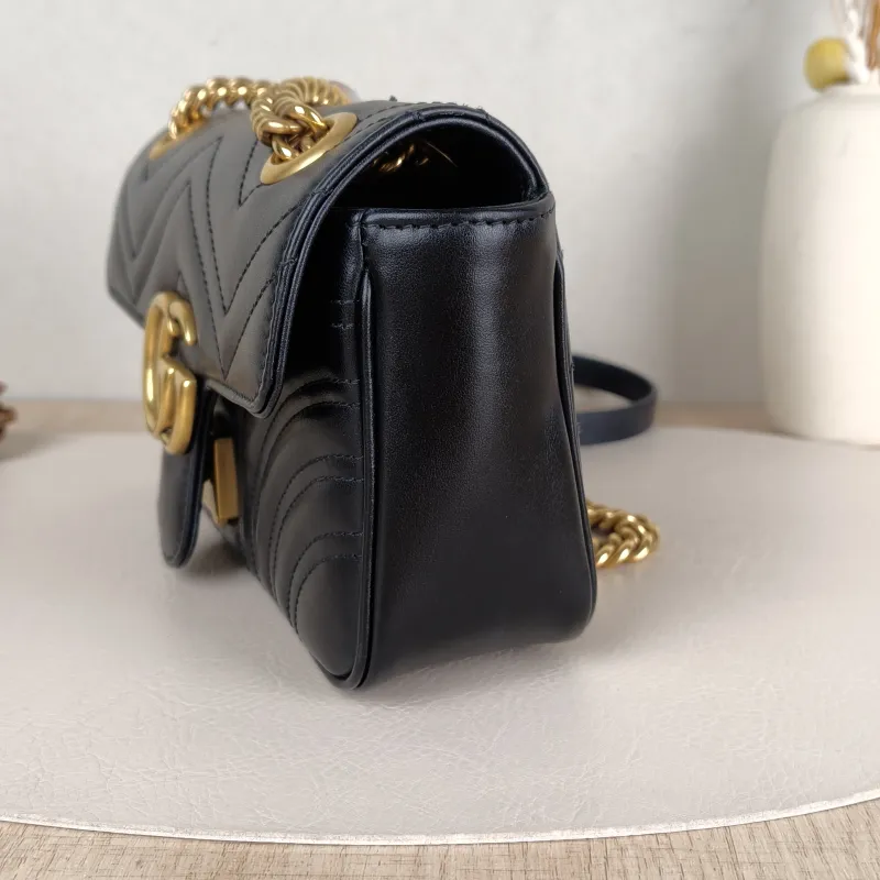 GUCCI Crossbody Bag GG Marmont Small Marmont 22Black CC alfskin Small22 × 6 × 13 cm — detail view 10 of 12