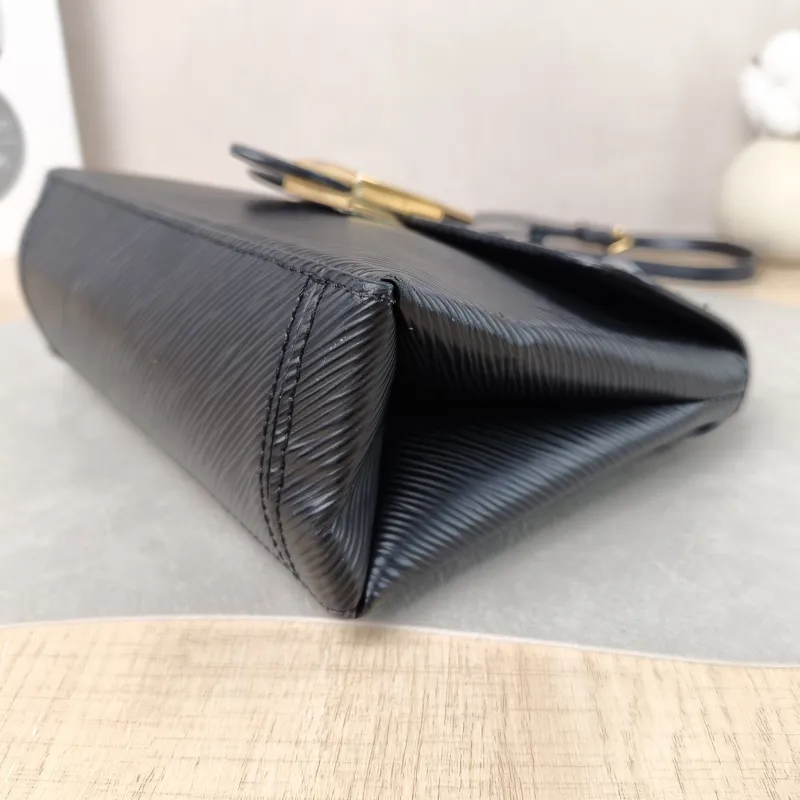 Louis Vuitton Crossbody Bag Locky BB Black Epi Embossed Calfskin BB 20 × 7.5 × 16 cm — detail view 7 of 10
