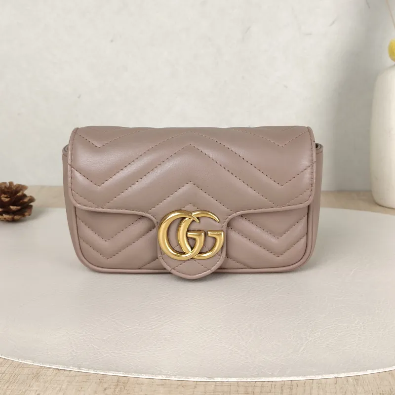 GUCCI Crossbody Bag GG Marmont Mini Marmont Mini Pink Calfskinmini16.5 × 4.5 × 9.5 cm