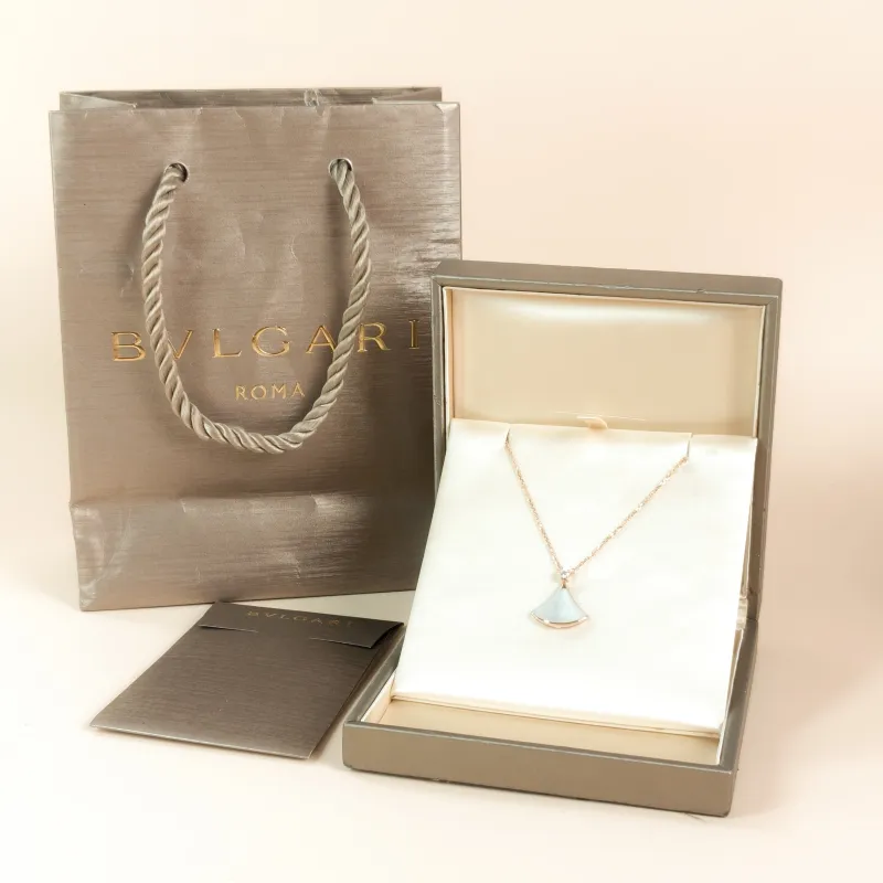 Bvlgari Necklace DIVAS’ DREAM Collection Pearl White Mother-of-Pearl 18KR ose Gold Diamond Medium 43cm — cover view 6 of 9