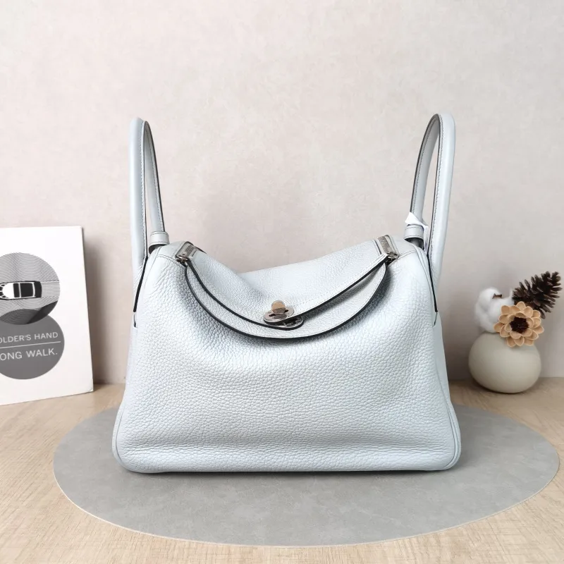 Hermès Crossbody Bag Lindy 30 Taurillon Clemence TC Calfskin One Size30 × 15 × 19 cm