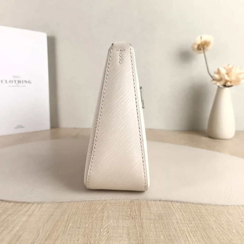 Louis Vuitton Crossbody Bag MARELLE White Epi Embossed Calfskin Small 25 × 8 × 15 cm — detail view 7 of 10