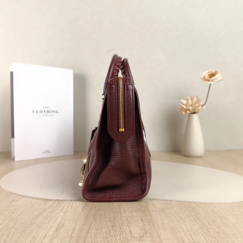BALENCIAGA Crossbody Bag Classic City Red Lambskin Small30 × 10 × 21 cm — detail view 2 of 12