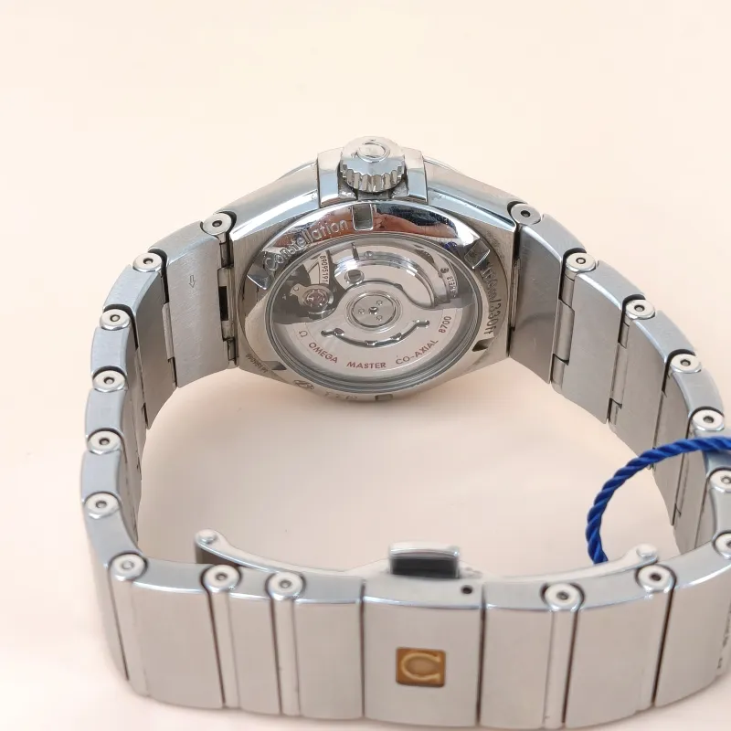 OMEGA Watch Watch White One Size27mm Watch — cover view 6 of 9