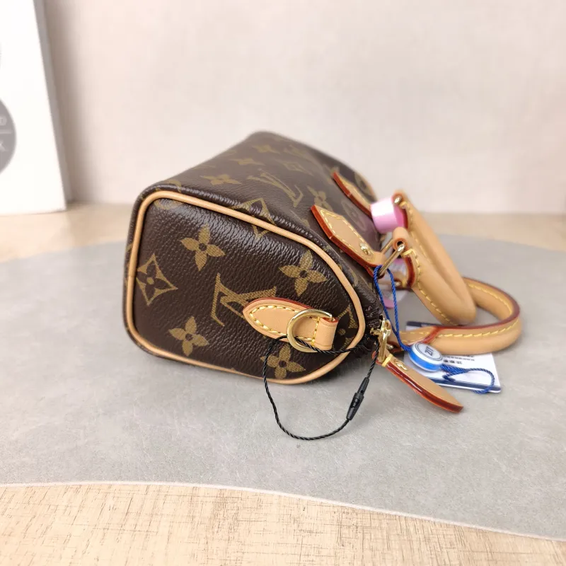 Louis Vuitton Crossbody Bag Speedy Nano Shoulder Strap PVC nano 16 × 7.5 × 10 cm — detail view 6 of 11