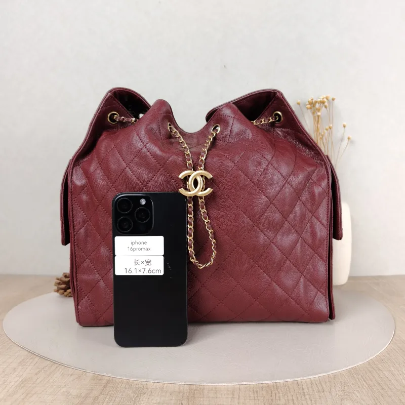 Chanel Shoulder Bag 25Bag Red Grained Calfskin Medium 30 × 15 × 40 cm — cover view 5 of 5