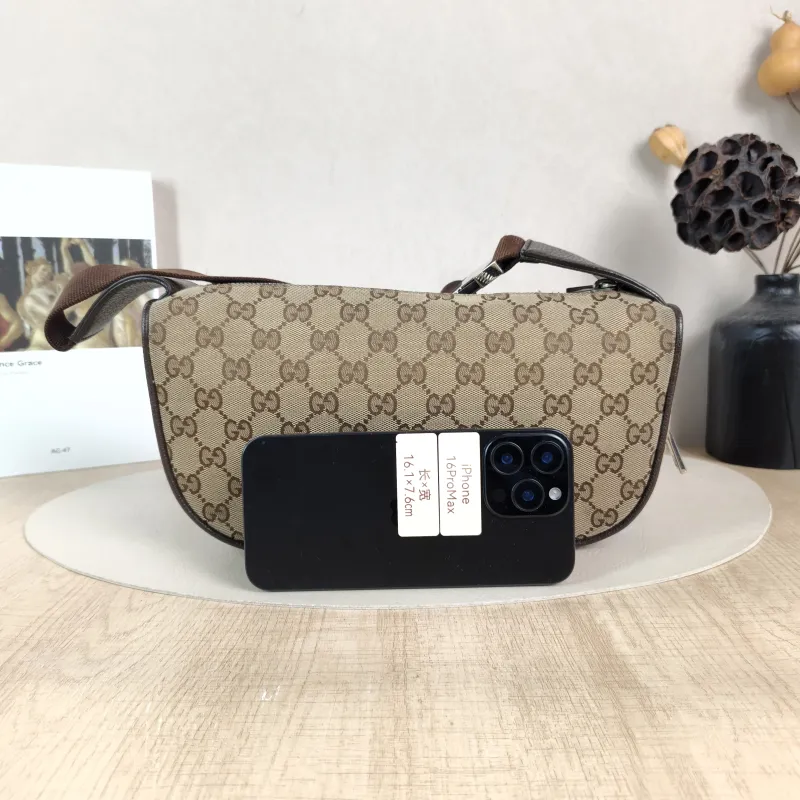 GUCCI Belt Bag Belt Bag Monogram Canvas One Size26 × 12 × 11 cm — cover view 2 of 5