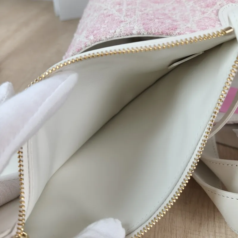 DIOR Top Handle Bag TOUJOURS Pink White Medium 28.5 × 17 × 21.5 cm — detail view 2 of 10
