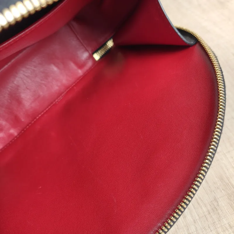 PRADA Shoulder Bag Black Calfskin One Size25 × 8 × 16 cm — detail view 3 of 13