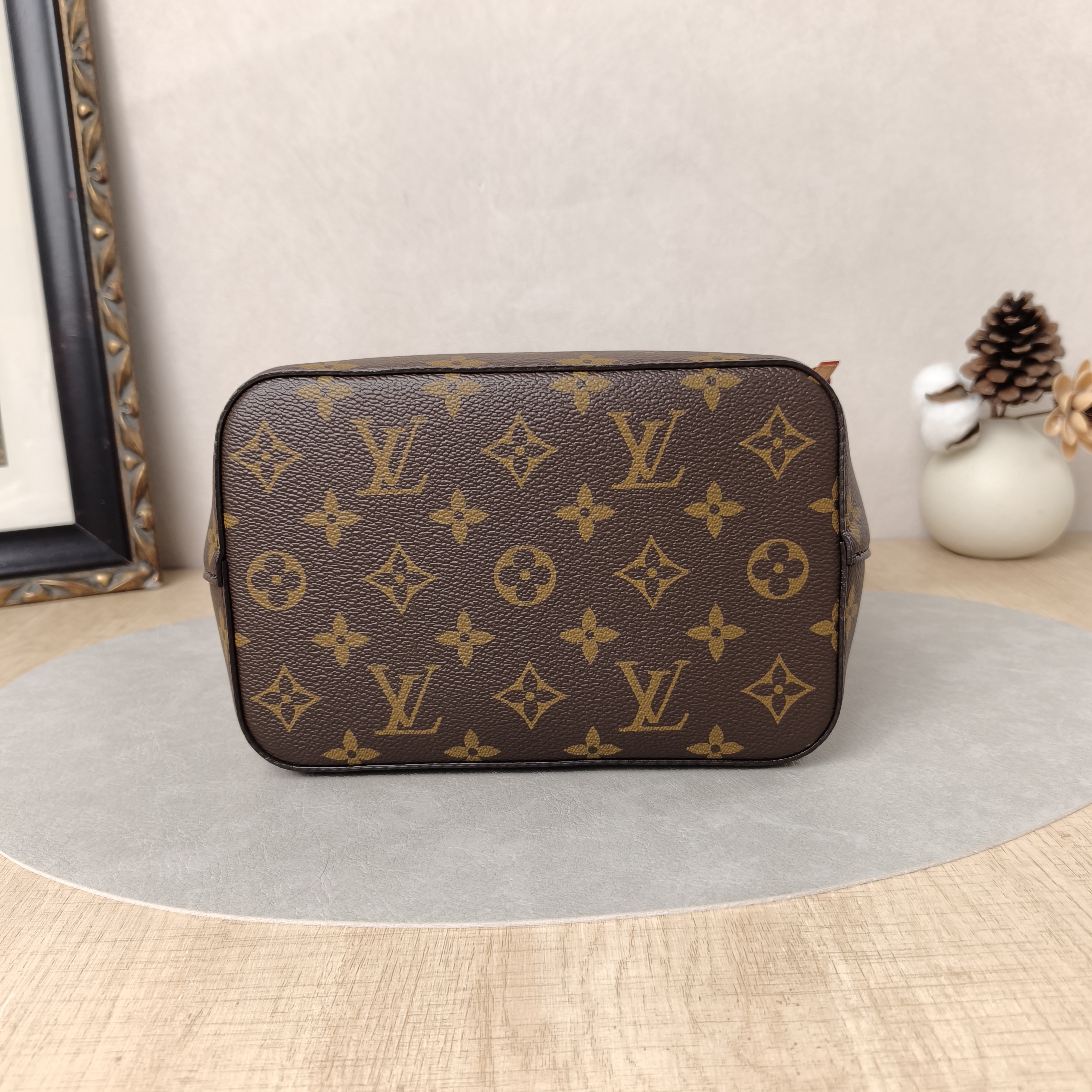 Louis Vuitton Crossbody Bag NÉONOÉ Bucket Bag BB Monogram PVCBB20 × 13 × 20 cm — cover view 5 of 6
