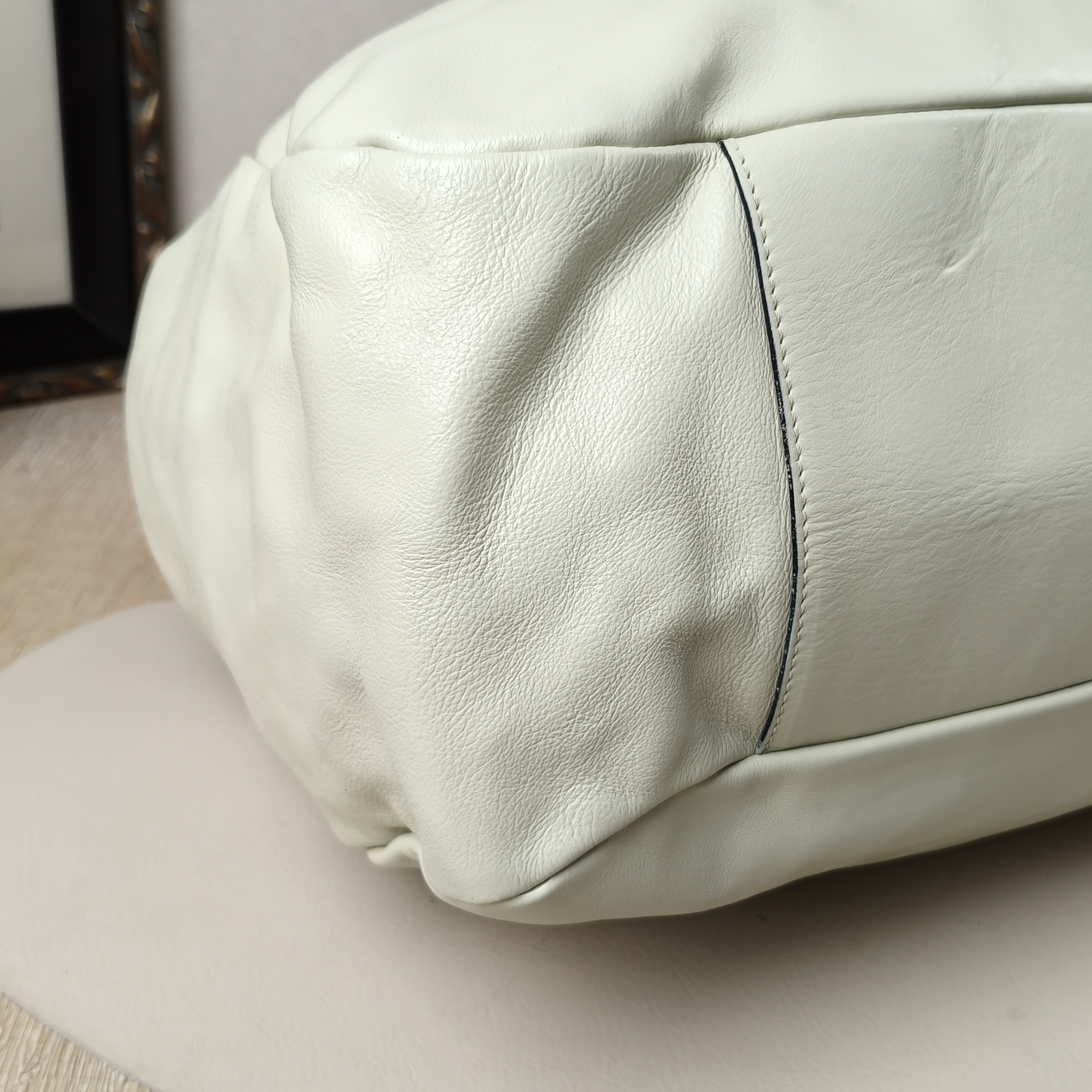 Chanel Shoulder Bag Tote Bag White Calfskin45 × 15 × 34 cm — cover view 10 of 10