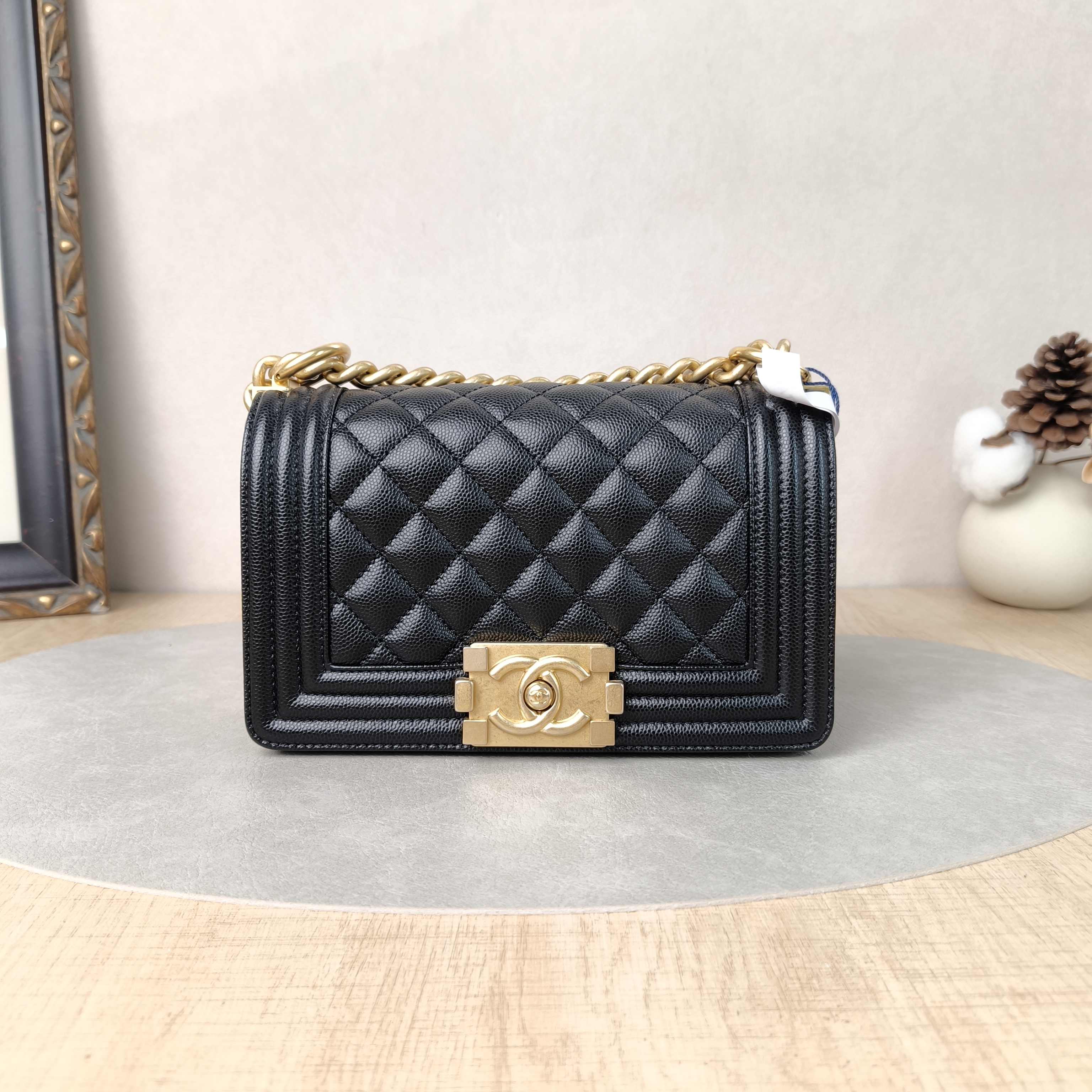 Chanel Crossbody Bag Le Boy​Black Grained Calfskin Small20.5 × 8.5 × 12 cm