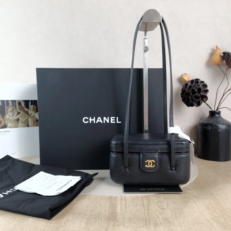 Chanel Crossbody Bag lp Box Bag Black Grained Calfskin 16 × 8 × 9.5 cm Microchip Edition — cover view 2 of 6