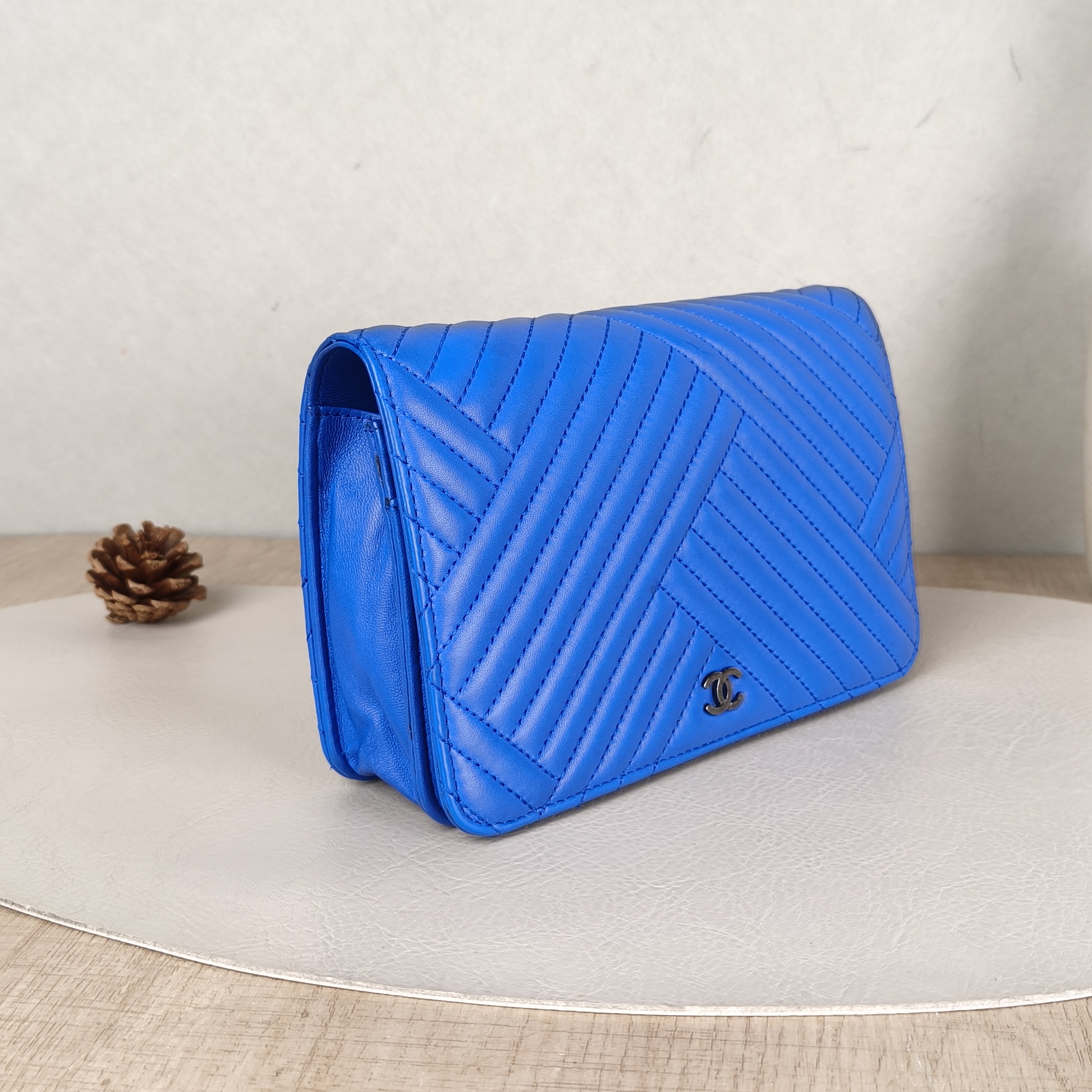 Chanel Crossbody Bag Classic Flap WOC CF WOCWOC Bag V Blue Lambskin 19.2 × 3.5 × 12.3 cm — cover view 3 of 5