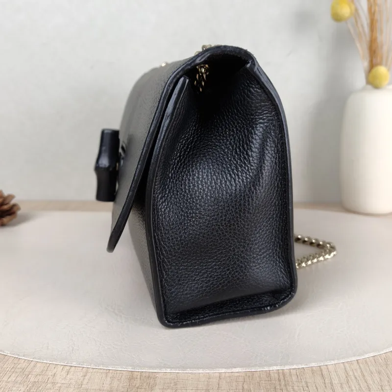 GUCCI Crossbody Bag Crossbody Bag Black Calfskin One Size 25.5 × 8 × 16 cm — detail view 9 of 11