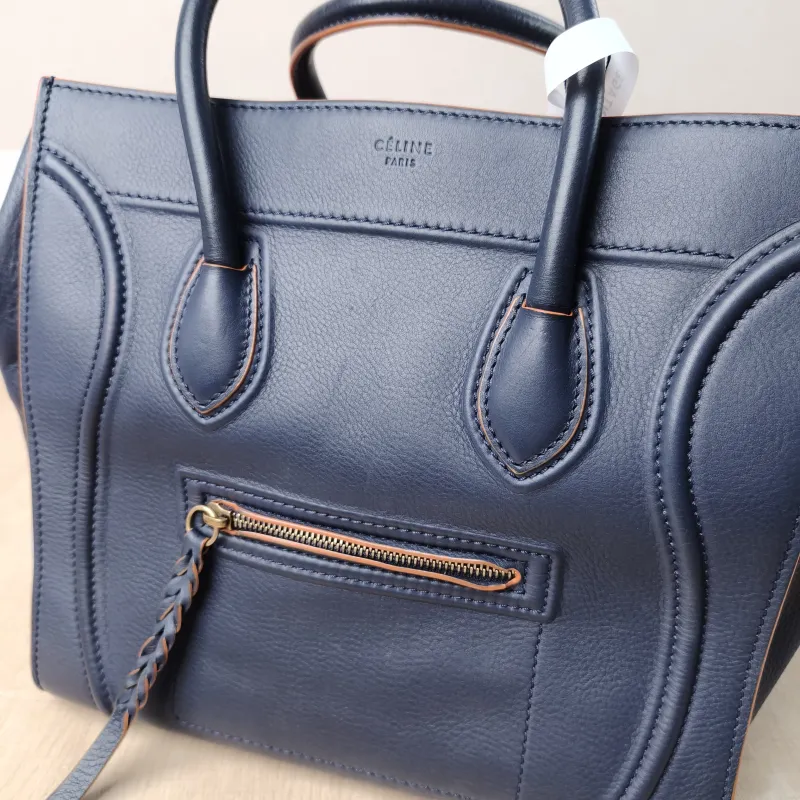 CELINE Top Handle Bag Luggage Phantom Navy Calfskin Medium30 × 24 × 28 cm — detail view 6 of 12