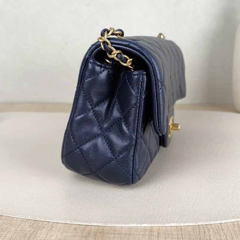 Chanel Crossbody Bag mini Blue Lambskin One Size20 × 6 × 12 cm — detail view 14 of 15