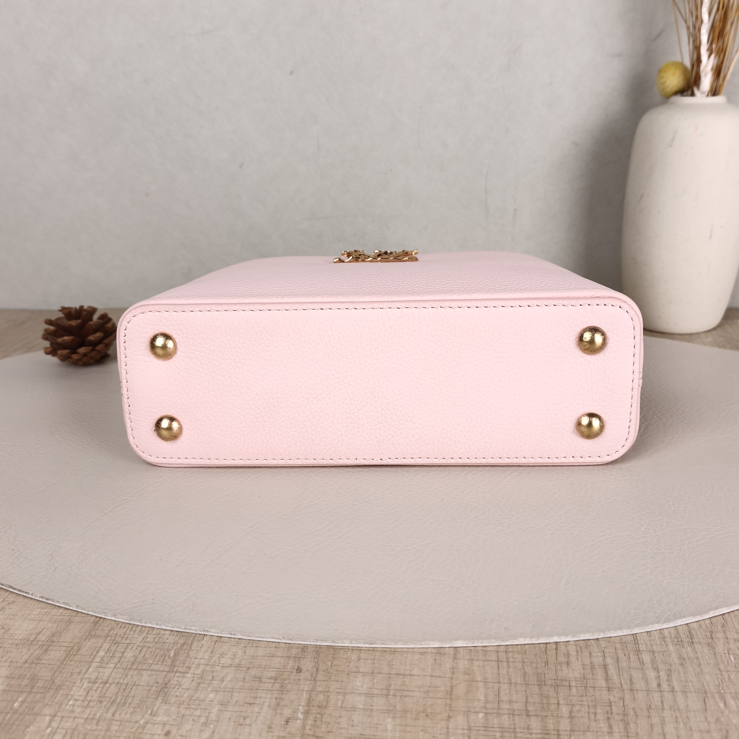 Louis Vuitton Top Handle Bag Capucines East West Pink Calfskinmini22 × 8 × 12 cm — cover view 2 of 6
