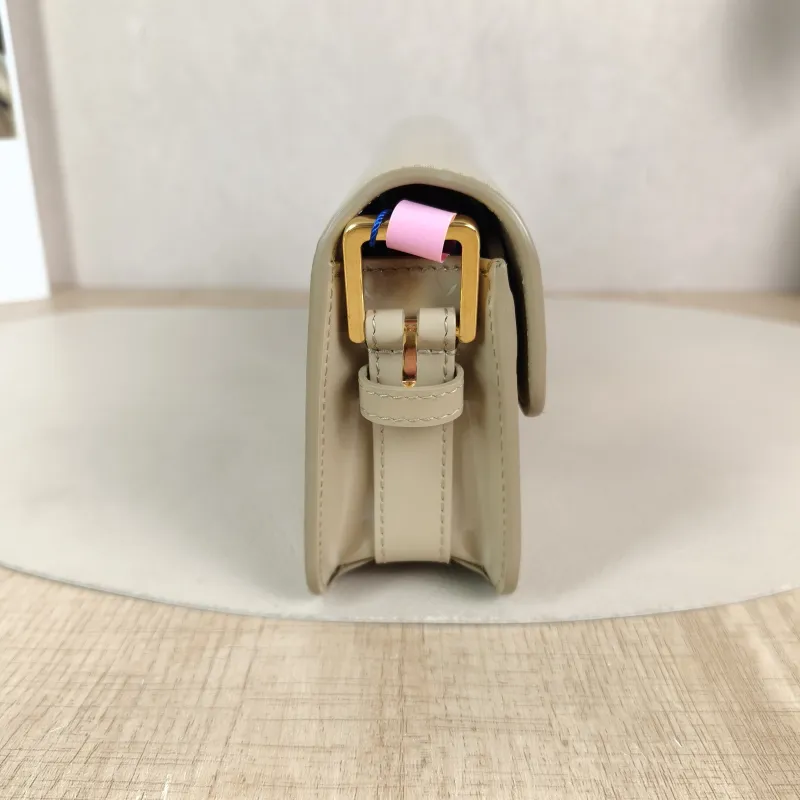 DIOR Shoulder Bag Shoulder Bag Patent Leather One Size 22 × 5 × 11.5 cm — detail view 5 of 13