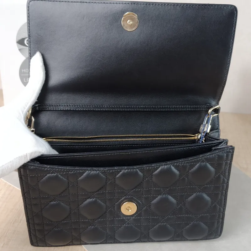 DIOR Crossbody Bag My Chain Bag Black Lambskin One Size 24 × 6.5 × 15 cm — detail view 13 of 14
