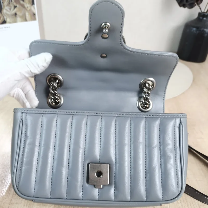 GUCCI Crossbody Bag GG Marmont Small Marmont 22 Grey Calfskin Small 22 × 6 × 13 cm Conditioned — detail view 7 of 11