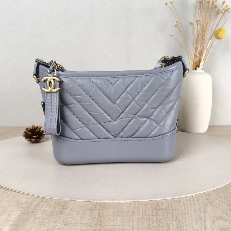 Chanel Crossbody Bag v Gabrielle Gabrielle Bag Grey Calfskin Small 20 × 8 × 15 cm 28