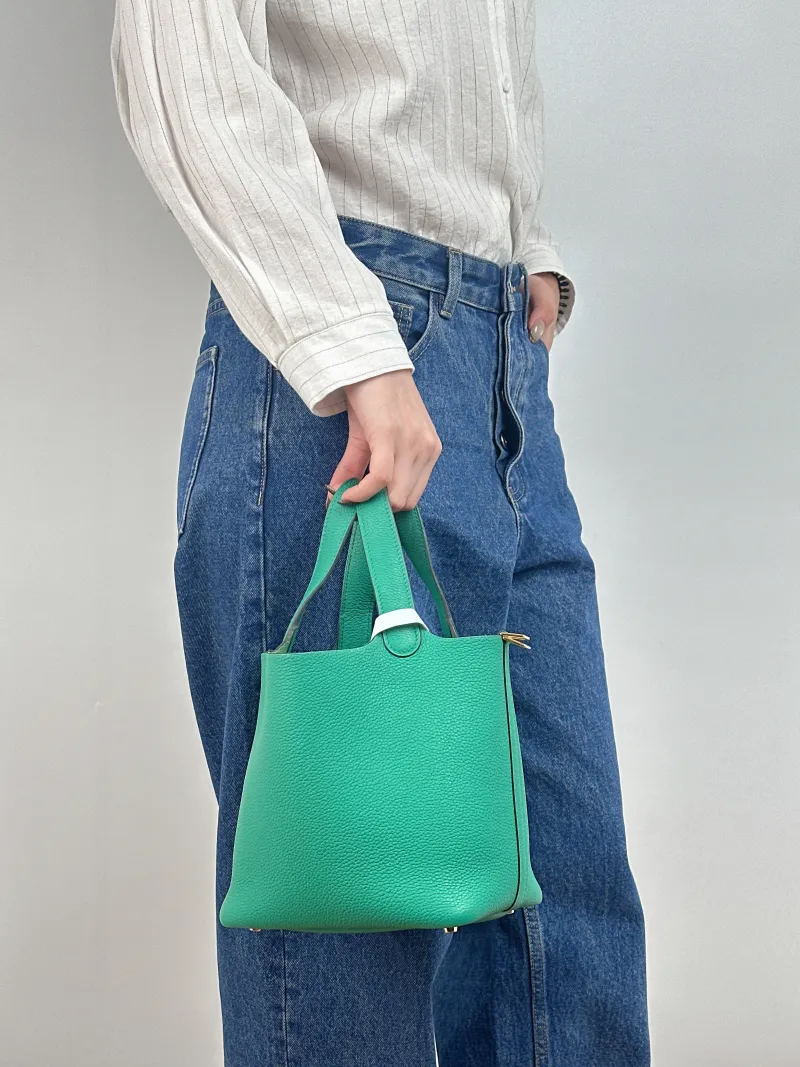 Hermès Top Handle Bag Picotin Lock 18 18 O6Vert Jade Taurillon Clemence TC Calfskin Small 18 × 13 × 18 cm U — on-model view 2 of 2