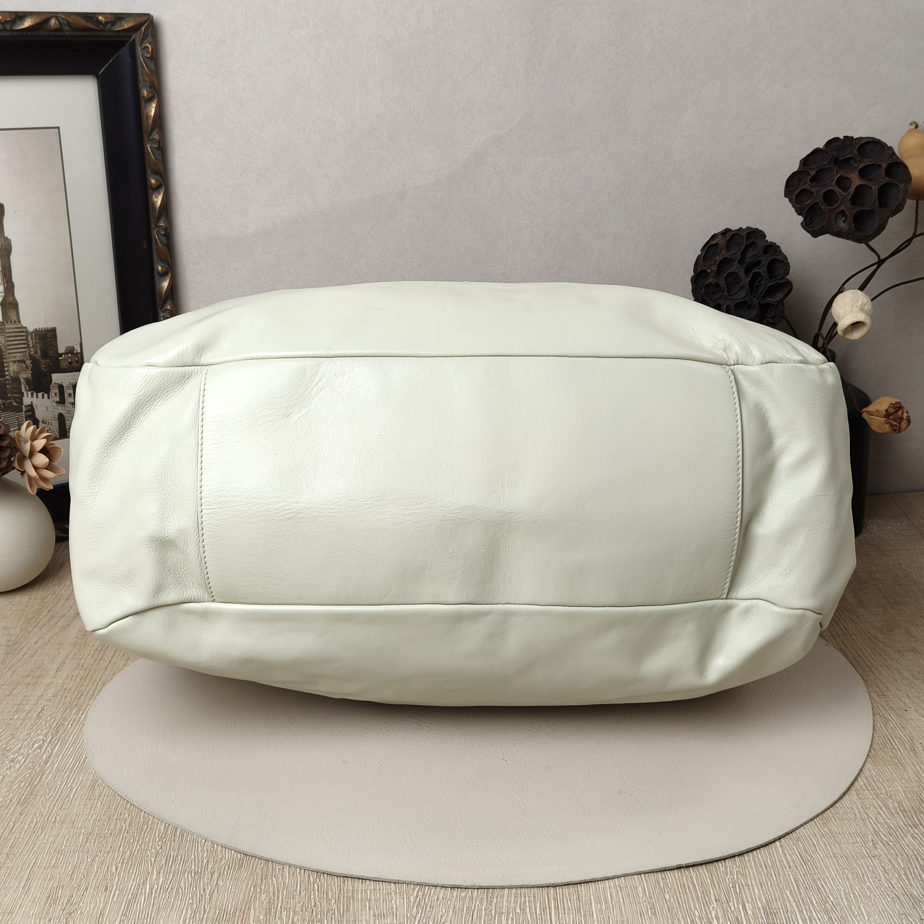Chanel Shoulder Bag Tote Bag White Calfskin45 × 15 × 34 cm — cover view 7 of 10