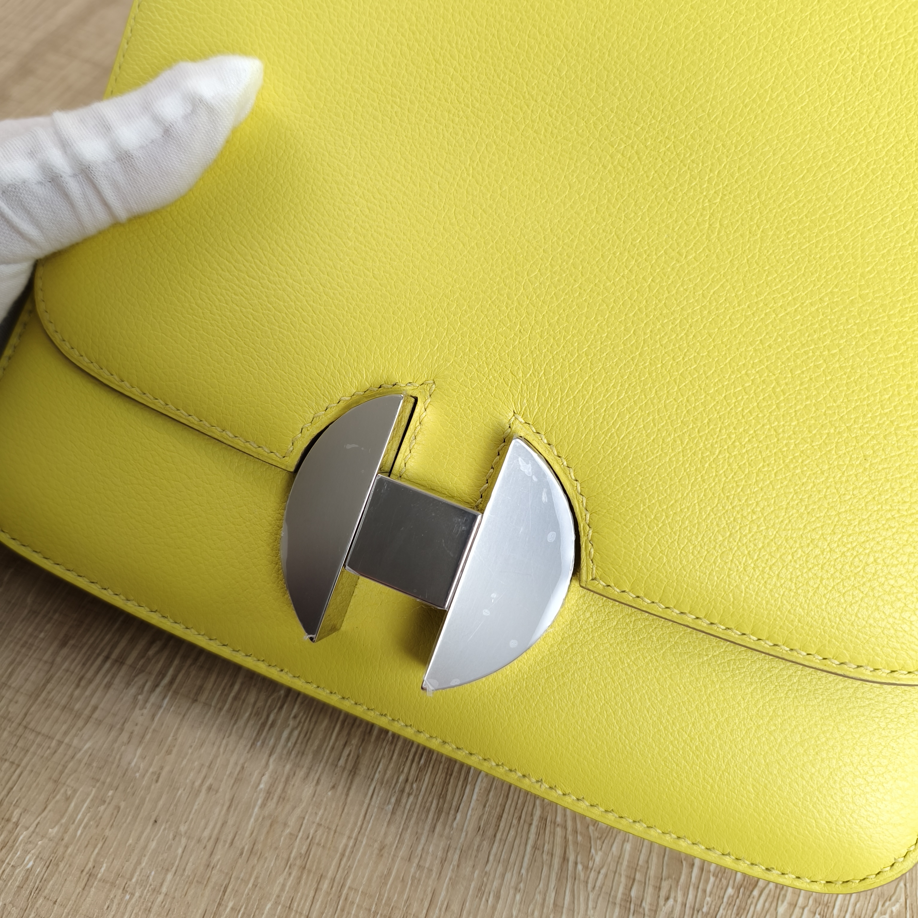Hermès Crossbody Bag2002 20Collection Crossbody Bag Evercolor Calfskin One Size20 × 5 × 19 cm — cover view 10 of 11